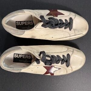 Golden Goose Superstar Sneakers – Cream w/ Burgundy Star (EU 38(
